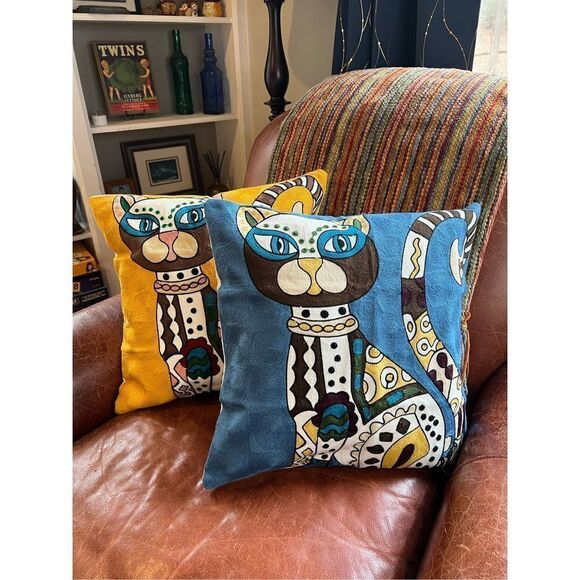 Embroidered Gold Abstract Cat Throw Pillow Cover 18x18 - Picture 4 of 4